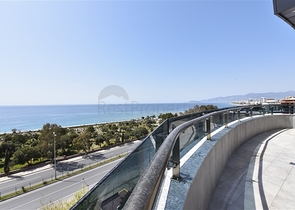 مجمع فاخر - شقة اطلالة بحرية مباشرة - من تصميم 1+2 - في كارجيجاك / الانيا 