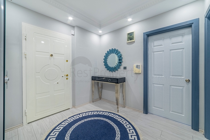 اطلالة بحر - شقة غرفتين وصالة - في مركز الانيا 