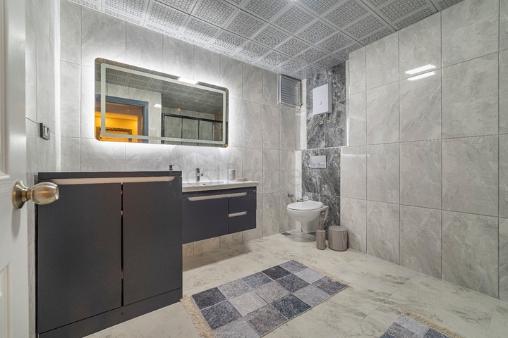 اطلالة بحر - شقة غرفتين وصالة - في مركز الانيا 