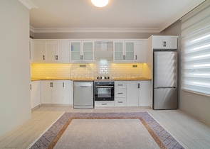 اطلالة بحر - شقة غرفتين وصالة - في مركز الانيا 