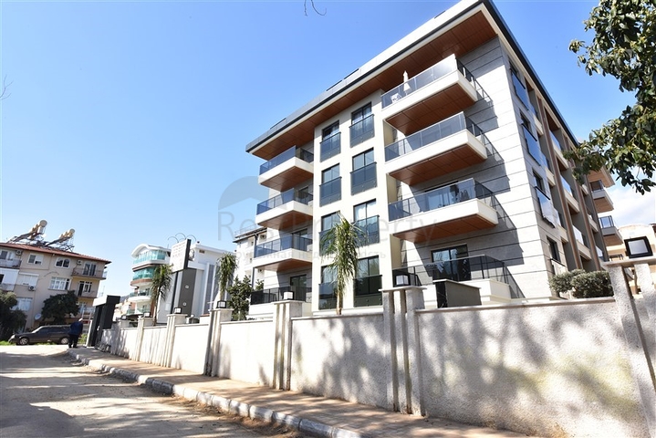 شقة بغرفة نوم واحدة للإيجار في وسط ألانيا