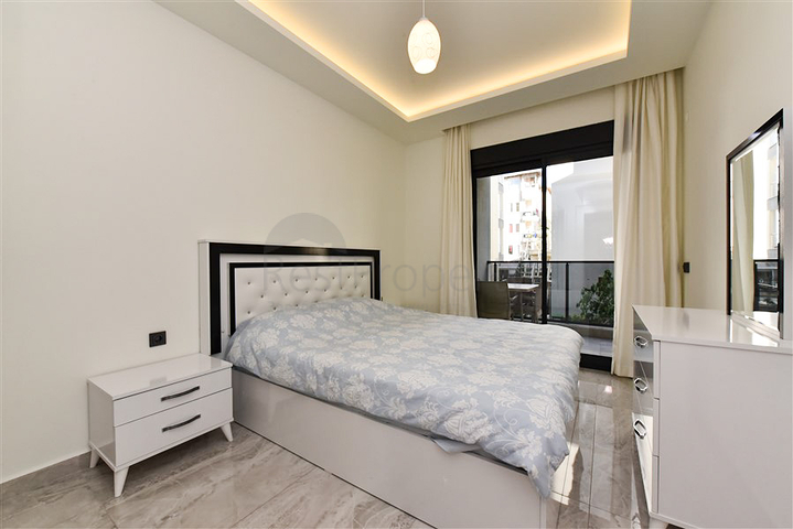 شقة بغرفة نوم واحدة للإيجار في وسط ألانيا