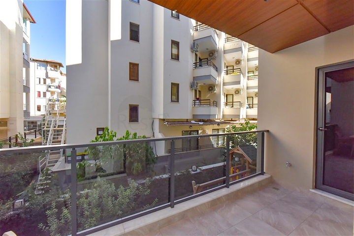 شقة بغرفة نوم واحدة للإيجار في وسط ألانيا