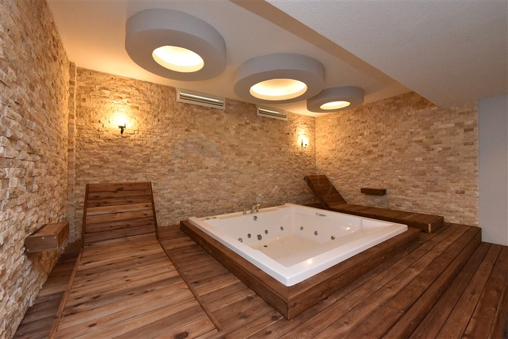 مجمع انيق - شقة غرفة وصالة - في افسلار / الانيا 