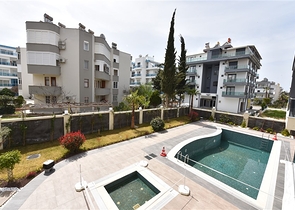 مجمع انيق - شقة غرفة وصالة - في افسلار / الانيا 