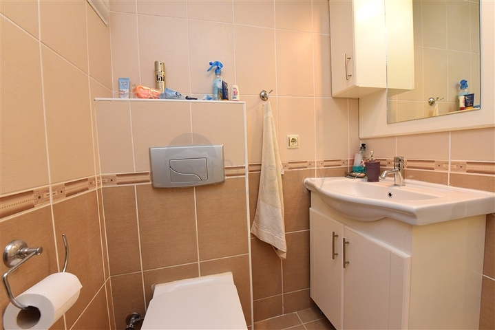 شقة واسعة - غرفتين وصالة مفروشة - في محمودلار / الانيا 