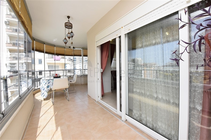 شقة واسعة - غرفتين وصالة مفروشة - في محمودلار / الانيا 