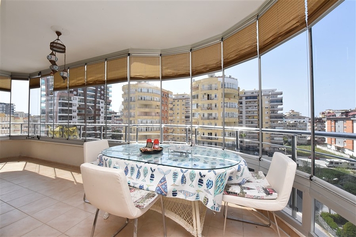 شقة واسعة - غرفتين وصالة مفروشة - في محمودلار / الانيا 