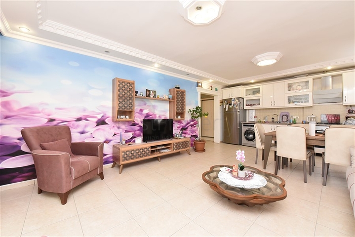 شقة واسعة - غرفتين وصالة مفروشة - في محمودلار / الانيا 