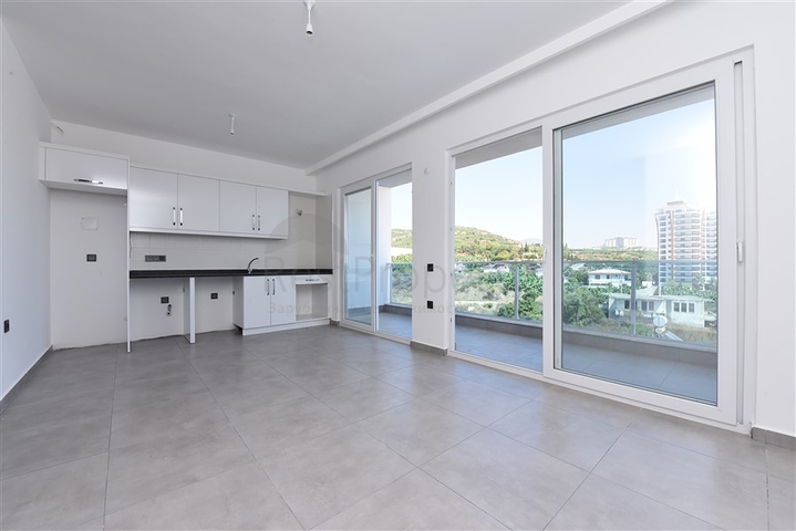 اطلالة بحر - دوبلكس 2 غرفة وصالة - مجمع سكني حديث -  محمودلار / الانيا 