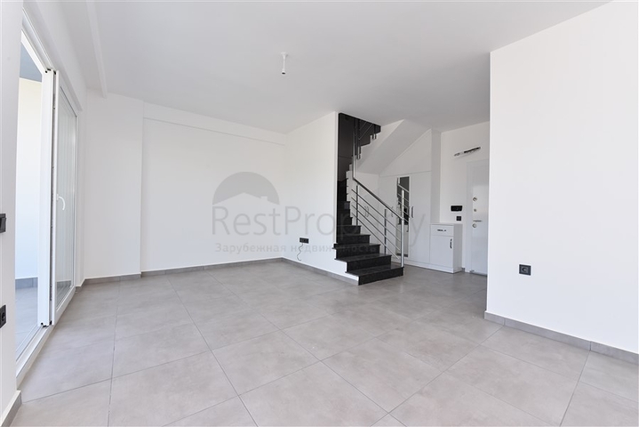 اطلالة بحر - دوبلكس 2 غرفة وصالة - مجمع سكني حديث -  محمودلار / الانيا 