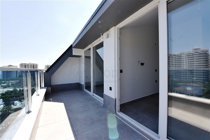 اطلالة بحر - دوبلكس 2 غرفة وصالة - مجمع سكني حديث -  محمودلار / الانيا 