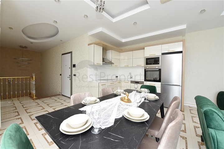 اطلالة بحر - دوبلكس فاخرة 3 غرف وصالة - في محمودلار / الانيا 