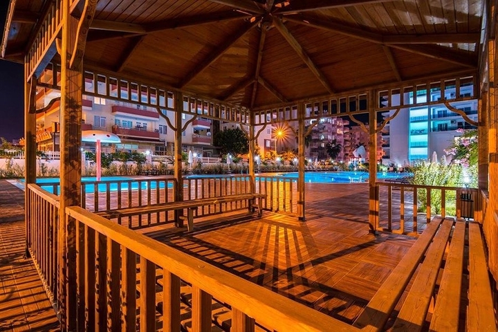 اطلالة بحر - دوبلكس فاخرة 3 غرف وصالة - في محمودلار / الانيا 