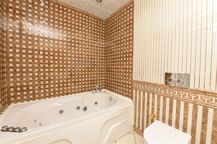 اطلالة بحر - دوبلكس فاخرة 3 غرف وصالة - في محمودلار / الانيا 