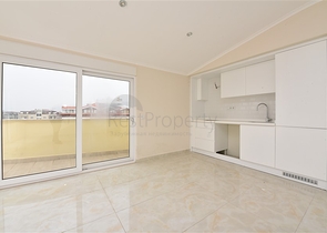 اطلالة بحر ساحرة - دوبلكس 4 غرف وصالة ضمن مجمع سكني - في كاستل / الانيا 