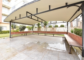 اطلالة بحر ساحرة - دوبلكس 4 غرف وصالة ضمن مجمع سكني - في كاستل / الانيا 