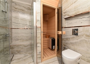 اطلالة بحر ساحرة - دوبلكس 4 غرف وصالة ضمن مجمع سكني - في كاستل / الانيا 