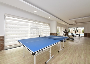 اطلالة بحر ساحرة - دوبلكس 4 غرف وصالة ضمن مجمع سكني - في كاستل / الانيا 