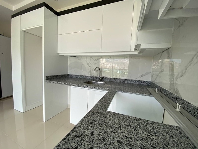 اطلالة على جبال طوروس - شقة غرفة وصالة - مجمع حديث - في محمودلار / الانيا 