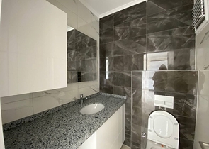 اطلالة على جبال طوروس - شقة غرفة وصالة - مجمع حديث - في محمودلار / الانيا 