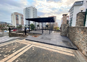 اطلالة على جبال طوروس - شقة غرفة وصالة - مجمع حديث - في محمودلار / الانيا 