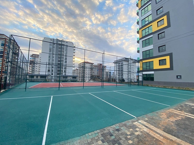 اطلالة بحر - مجمع جديد - غرفة وصالة - في محمودلار / الانيا 