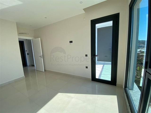 اطلالة بحر - مجمع جديد - غرفة وصالة - في محمودلار / الانيا 