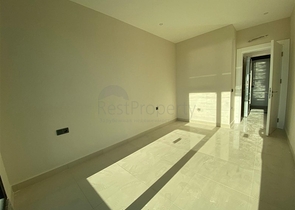 اطلالة بحر - مجمع جديد - غرفة وصالة - في محمودلار / الانيا 