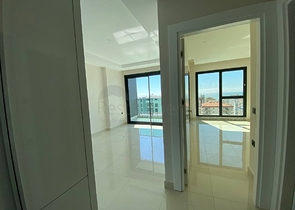 اطلالة بحر - مجمع جديد - غرفة وصالة - في محمودلار / الانيا 