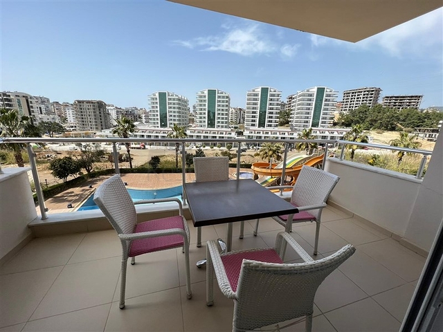 اطلالة مفتوحة - شقة غرفة وصالة مفروشة - مجمع يضم كافة الخدمات - في افسلار / الانيا 