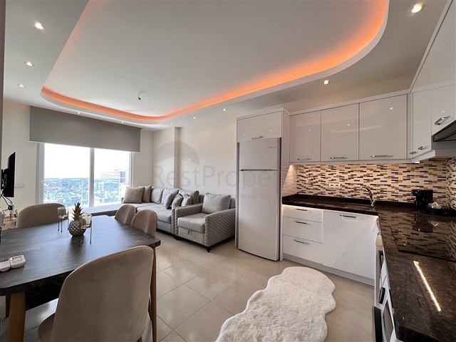 اطلالة بحر - شقة غرفة وصالة ضمن مجمع سكني حديث - في محمودلار /الانيا 