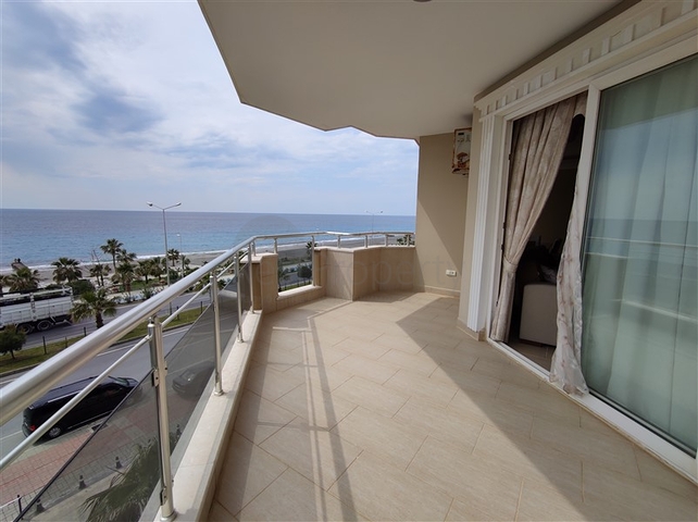 اطلالة بحر - شقة غرفيتن وصالة واسعة - في محمودلار/ الانيا 