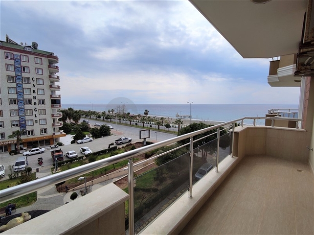 اطلالة بحر - شقة غرفيتن وصالة واسعة - في محمودلار/ الانيا 