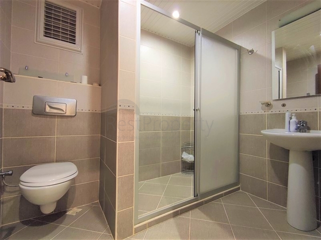 اطلالة بحر - شقة غرفيتن وصالة واسعة - في محمودلار/ الانيا 