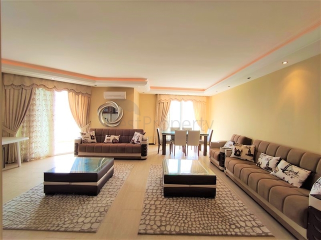 اطلالة بحر - شقة غرفيتن وصالة واسعة - في محمودلار/ الانيا 