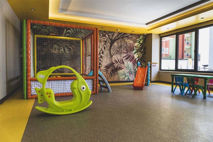 اطلالة مباشرة على البحر - شقة غرفتين وصالة مفروشة - في محمودلار / الانيا 