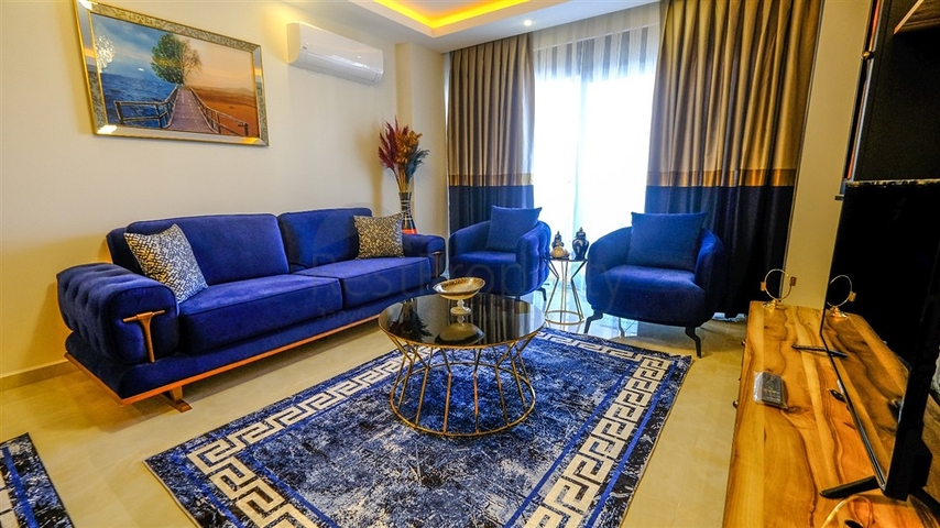 اطلالة مباشرة على البحر - شقة غرفتين وصالة مفروشة - في محمودلار / الانيا 