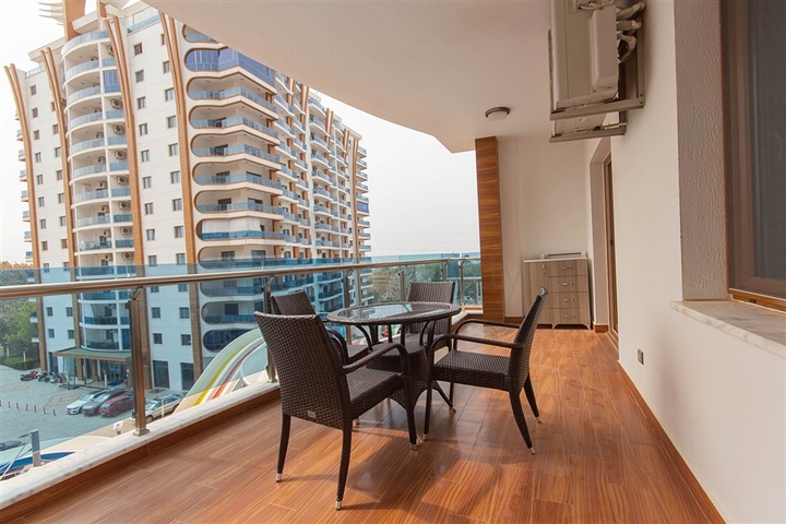 اطلالة بحر - شقة غرفتين وصالة - ضمن مجمع 5 نجوم - في محمودلار / الانيا 