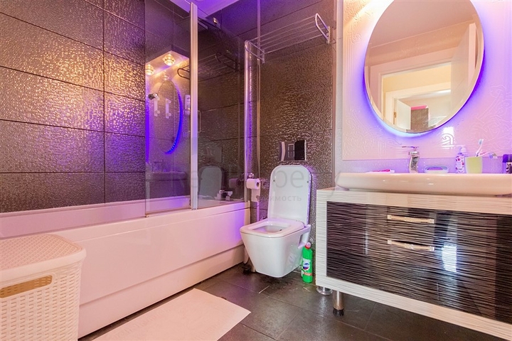 اطلالة بحر - شقة غرفتين وصالة - ضمن مجمع 5 نجوم - في محمودلار / الانيا 