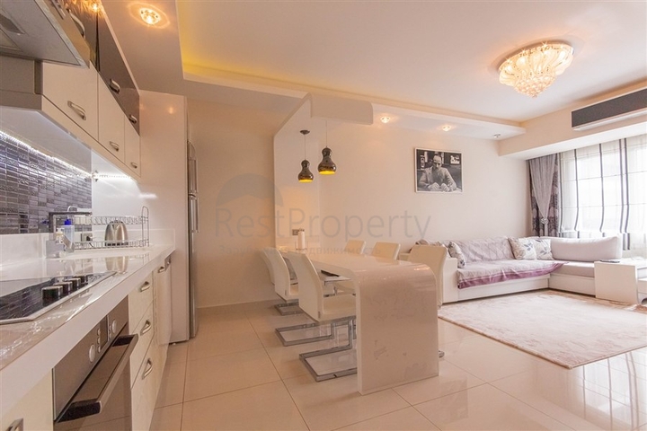 اطلالة بحر - شقة غرفتين وصالة - ضمن مجمع 5 نجوم - في محمودلار / الانيا 