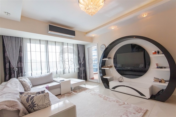 اطلالة بحر - شقة غرفتين وصالة - ضمن مجمع 5 نجوم - في محمودلار / الانيا 