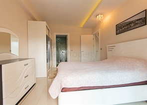 اطلالة بحر - شقة غرفتين وصالة - ضمن مجمع 5 نجوم - في محمودلار / الانيا 