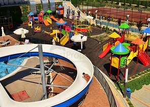 اطلالة بحر - شقة غرفتين وصالة - ضمن مجمع 5 نجوم - في محمودلار / الانيا 