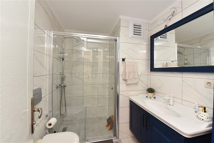 شقة عائلية واسعة - 3 غرف وصالتين - في محمودلار / الانيا 