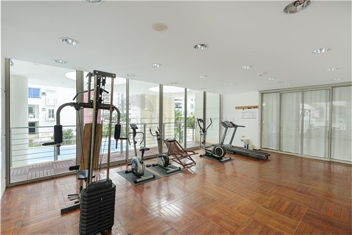 شقة عائلية واسعة - 3 غرف وصالتين - في محمودلار / الانيا 