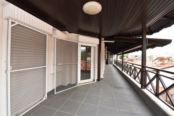 موفع مركزي - فيلا 4 غرف وصالتين - مفروشة -في منطقة توسمور / الانيا 