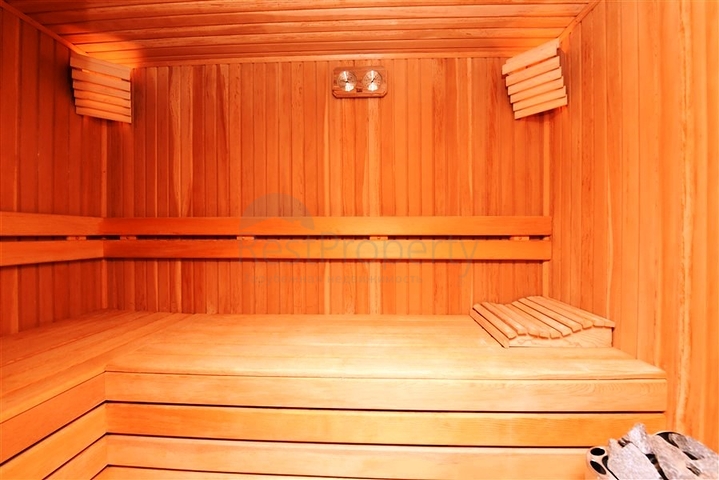 موفع مركزي - فيلا 4 غرف وصالتين - مفروشة -في منطقة توسمور / الانيا 