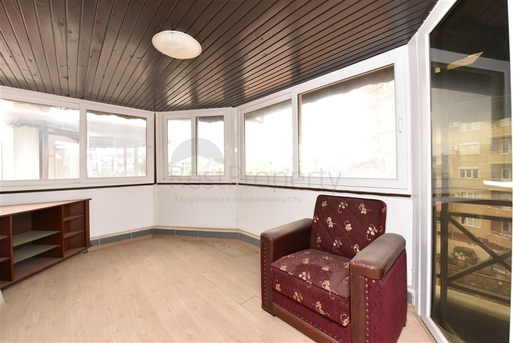 موفع مركزي - فيلا 4 غرف وصالتين - مفروشة -في منطقة توسمور / الانيا 