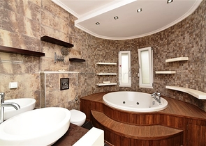 موفع مركزي - فيلا 4 غرف وصالتين - مفروشة -في منطقة توسمور / الانيا 